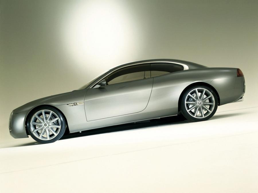  Jaguar R-Coupe Concept 2001 года  (фото 7 из 8)